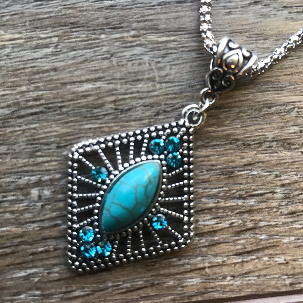 Turquoise Stone Silver Necklace